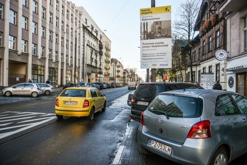 Koniec remontu torowiska na Dąbrowskiego. Kiedy tramwaje wrócą na trasy?