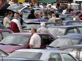 Polacy kupują coraz mniej samochodów