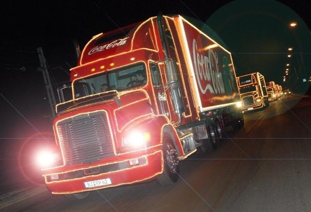 Świąteczne ciężarówki Coca-Coli