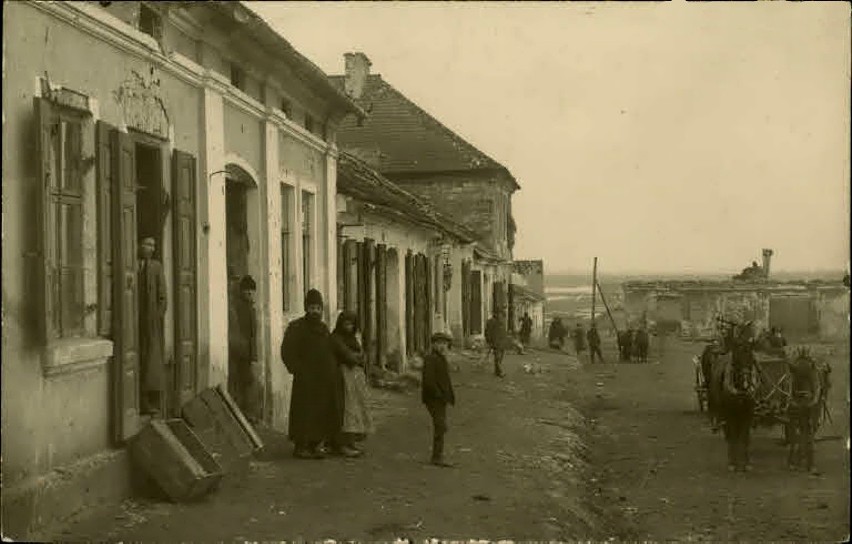 3 kwietnia 1916 , Rynek w Wiślicy.
