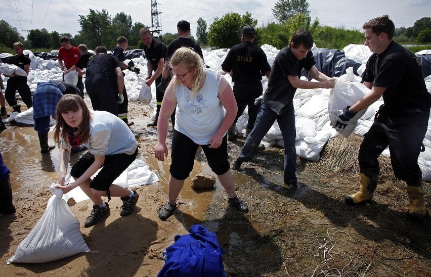 W drugiej połowie maja 2010 r. w środkowej Europie doszło do...