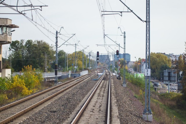 Przystosowanie towarowej obwodnicy Poznania do ruchu pociągów pasażerskich jest jednym z głównych kolejowych tematów w Wielkopolsce w ostatnim czasie.
