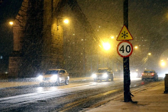 Śnieżyca we Wrocławiu. W tym roku podczas świąt i zaraz po nich na pewno nie zobaczymy takich obrazków