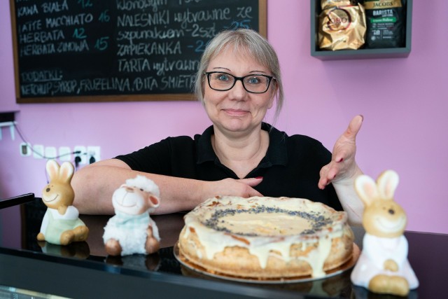 Bezglutenowe ciasta w kawiarnia "Swawolna" przy ul. Legionów w Toruniu zamawiali na Wielkanoc nie tylko torunianie. Wśród klientów Iwony Watrak są także osoby z Bydgoszczy, Solca Kujawskiego i okolic.