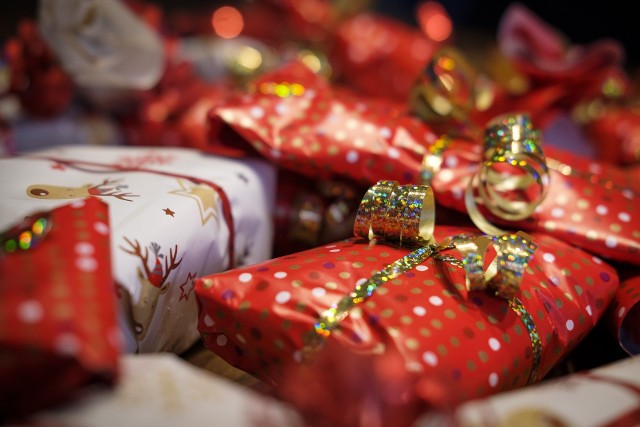 Polacy wydadzą w tym roku na święta Bożego Narodzenia średnio 1259 złotych