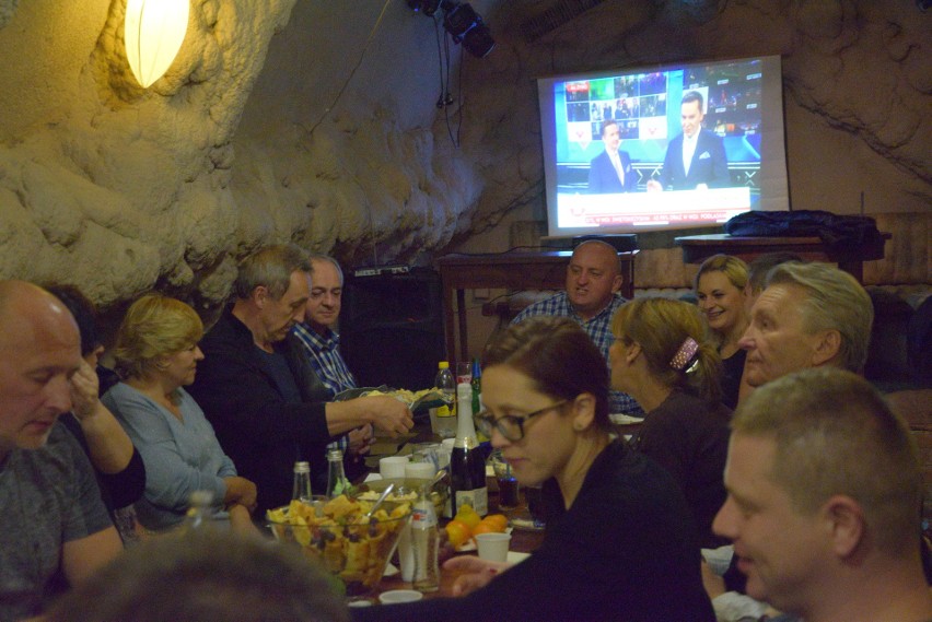 Wyniki wyborów w Lublinie. Biesiada na wieczorze wyborczym Mariana Kowalskiego