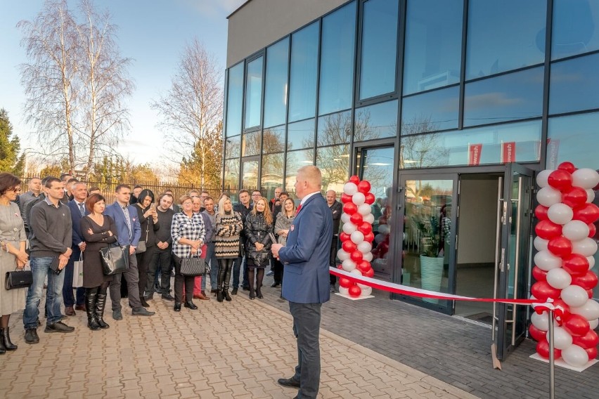 Nowy zakład firmy Eurowash, produkującej nowoczesne myjnie bezdotykowe, już otwarty. To urządzenia myjące turbo pianą 