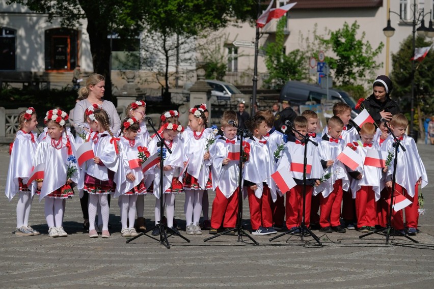 Flaga Polski jest z nami we wszystkich ważnych chwilach....