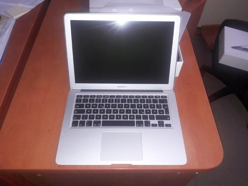 Laptop Apple MacBook Air 13-inch, rok prod. 2017, nr ser....