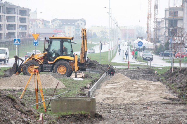 Ruszyła budowa ścieżki łączącej Al. Witosa  z ul. Pużaka. Jej koszt to 150 tys. zł.