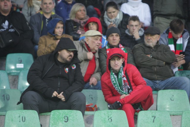 Tylko najwytrwalsi kibice zasiedli na Stadionie Ludowym, aby dopingować Zagłębie Sosnowiec