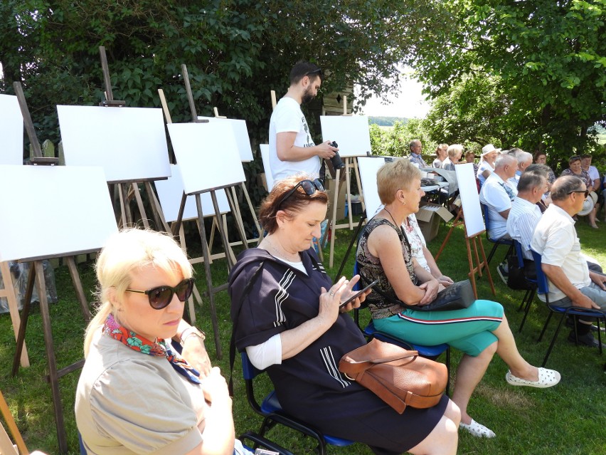 Boguty-Pianki. Projekt dla seniorów trwa. Kolejne aktywności to plener malarski i zajęcia taneczne, 23-24.06.2022. Zdjęcia, wideo