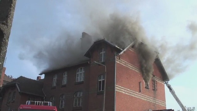1 osoba zginęło w pożarze dworca PKP w Czarnem w Pomorskiem.