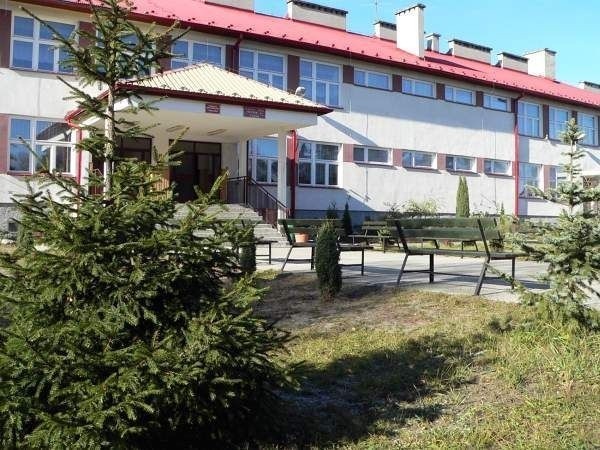 Szkoła w Bojanowie to jeden z najładniejszych budynków w gminie.