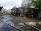 Pożar budynku w Królach. Zapalił się budynek gospodarski. W środku były zwierzęta. 30.05.2021