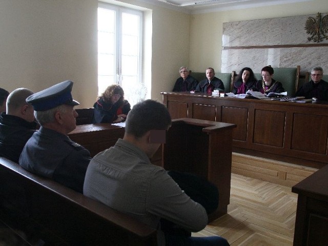 Proces dwóch mężczyzn z gminy Zagnańsk toczy się w Sądzie Okręgowym w Kielcach.