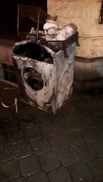 Nowy Sącz pożar. W nocy płonęła piwnica pod zakładem fryzjerskim w centrum miasta