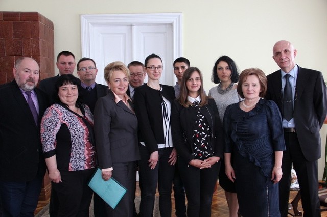 Przedstawiciele opolskiej uczelni i ukraińskiego uniwersytetu podczas majowej wizyty w Iwano-Frankiwsku.