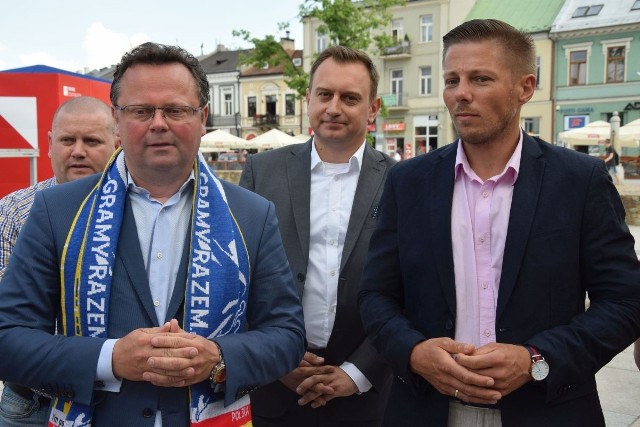 Od lewej: Andrzej Szejna, szef SLD w regionie, Tomasz Trela, wiceprezydent Łodzi i Marcin Chłodnicki, szef Sojuszu w Kielcach.