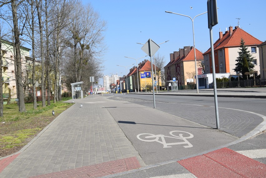 Wyludniony Kędzierzyn-Koźle. Zobacz, jak wyglądały ulice miasta w pierwszy dzień po wprowadzeniu zakazu przemieszczania się