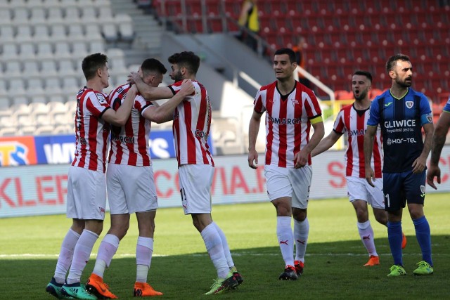 14.04.2018 krakow, mecz cracovia krakow - piast gliwice,nz krzysztof piatek,  milan dimun, javier hernandez, miroslav covilo, gerard badia,fot. andrzej banas / polska press