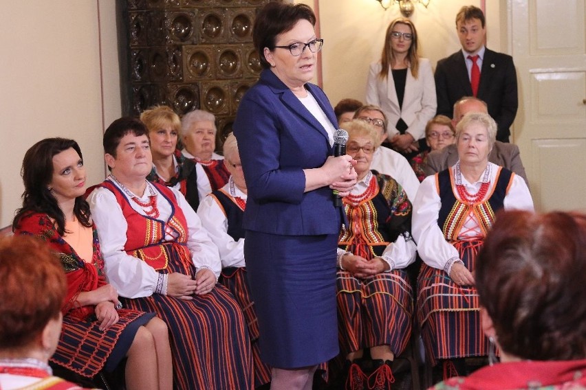 Premier Ewa Kopacz na spotkaniu z gospodyniami w Kielcach 