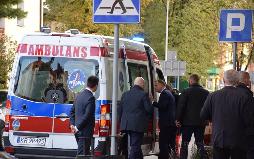 Oświęcim. Prezydent Andrzej Duda odwiedził w domu poszkodowanego w kolizji chłopca [AKTUALIZACJA. ZDJĘCIA]