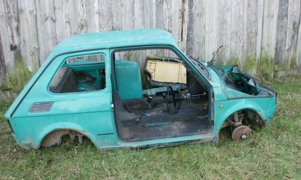 Fiat 126p został skradziony w miniony weekend.