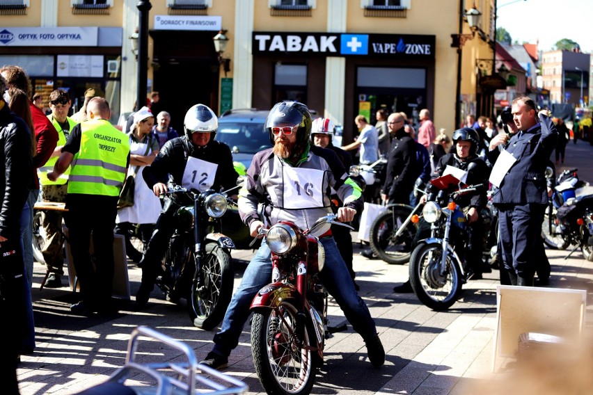 Zabytkowe motocykle opanowały rybnicki rynek. Zobaczcie...