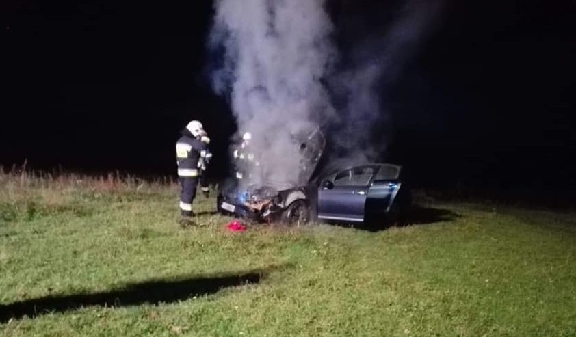 Strażacy z OSP Brańsk zostali wezwani do pożaru samochodu...