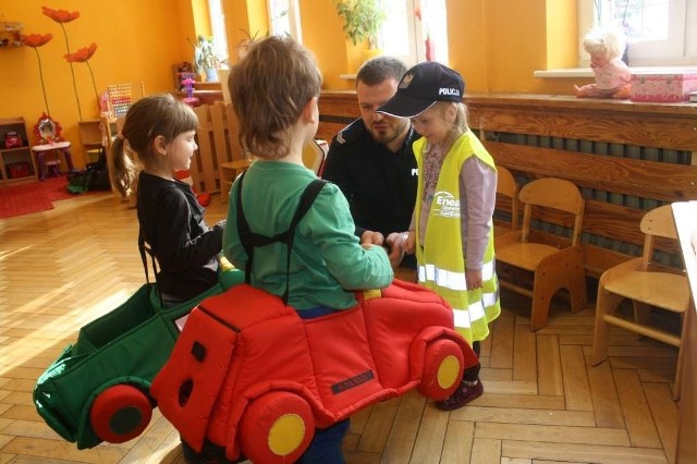 Program "Bezpieczny przedszkolak" zainaugurowano w przedszkolu Pod Topolą