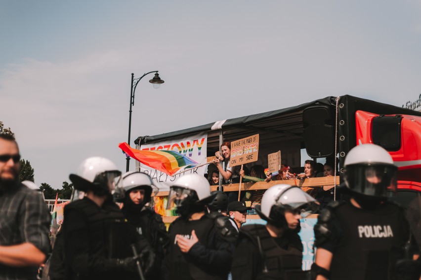 Białystok. Pierwszy Marsz Równości i kontrmanifestacje w obiektywie internauty [ZDJĘCIA]