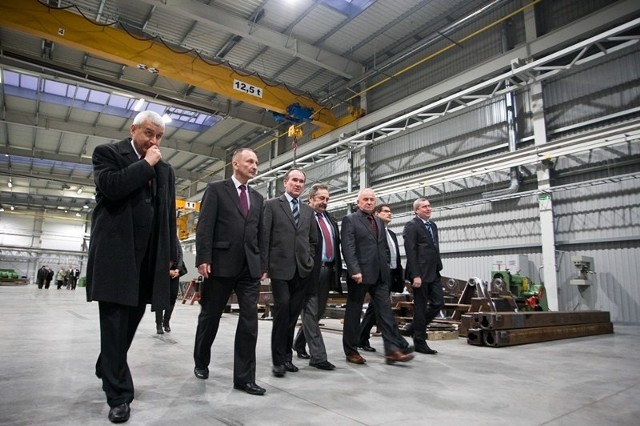 W otwarciu nowej fabryki wziął udział m.in. starosta słupski Sławomir Ziemianowicz (drugi od lewej).