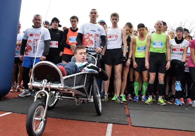 Ponad 500. zawodników z całej Polski wzięło udział w biegu Red Run na dystansie 5 i 10 km. Był on zarazem ostatnim z tegorocznej edycji inowrocławskich biegów Four Colours.