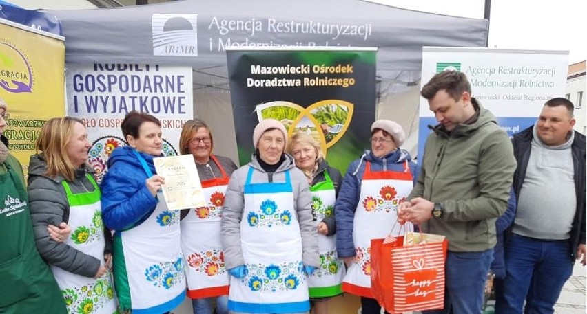 "Święta jak u mamy", czyli degustacja wielkanocnych potraw i nie tylko w Szydłowcu. Organizatorem stowarzyszenie "Integracja"