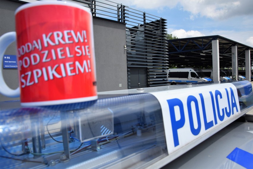 Krwiodawstwo. Policjanci z powiatu krakowskiego oddali krew. Włączyli się do akcji z okazji 95-lecia policji kobiecej