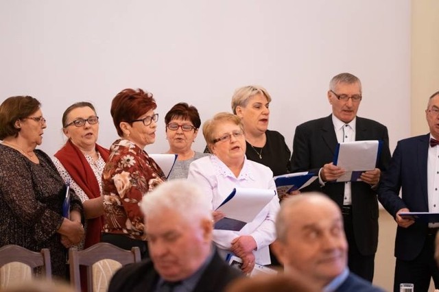 W Izbie Tradycji Regionalnej Rolnictwa w Nowych Piekutach odbyło się pierwsze, inauguracyjne spotkanie Klubu Seniora.