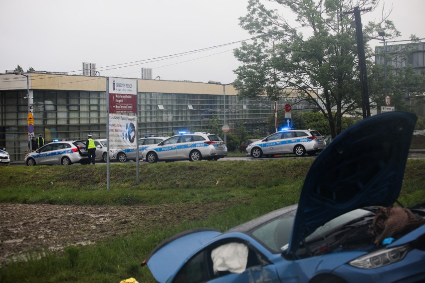 Kraków. Dramatyczny wypadek na Balickiej. BMW wjechało w grupę osób