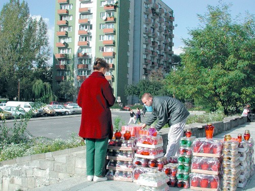 Wczoraj koło "Opolanina&#8221; pojawił się pierwszy handlarz zniczy.