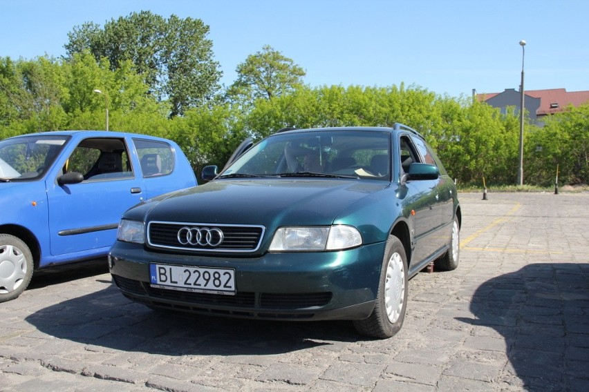 Audi A4, 1997 r., 1,8   gaz, 4 tys. 700 zł;