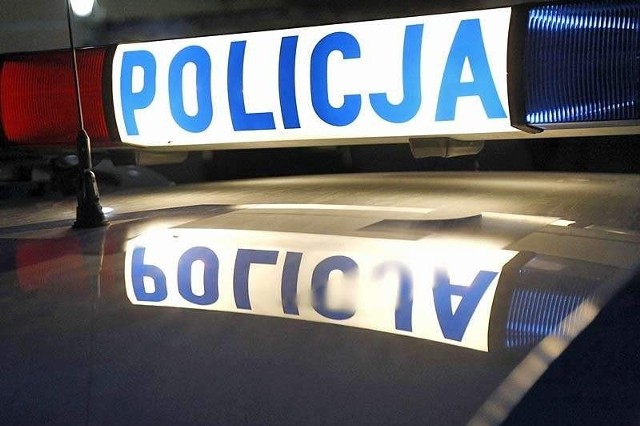 Na miejscu wciąż pracują policjanci i prokurator.