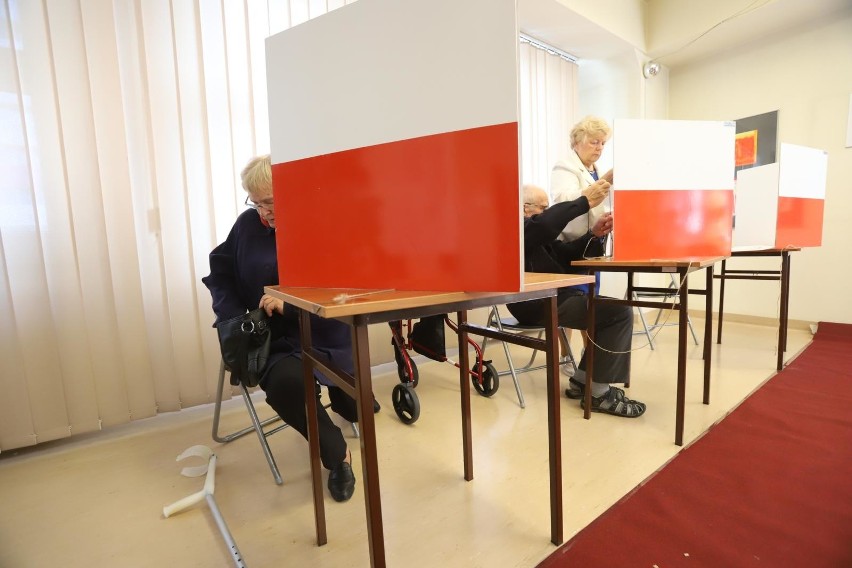 Czy wybory 10 maja 2020 się odbędą? Śląskie miasta i powiatu...