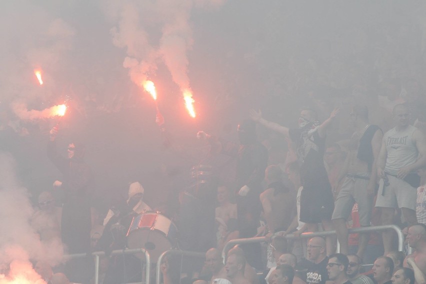 Nowa trybuna Torcida dla kibiców Górnika Zabrze otwarta...