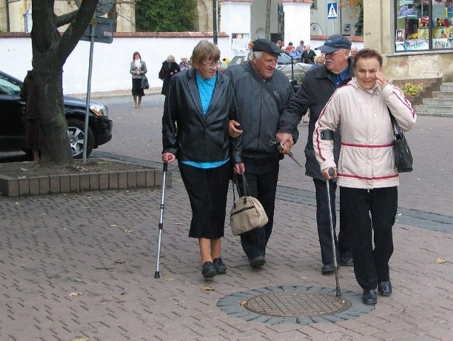 Po nabożeństwie odprawionym w intencji osób z wadą wzroku w kościele OO. Dominikanów, podopieczni koła i zaproszeni goście przeszli do restauracji Kaprys na integracyjne spotkanie.