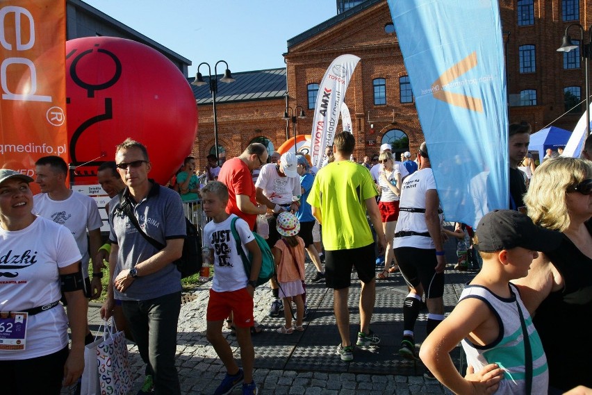 Bieg Fabrykanta 2016. 10 kilometrów szlakiem fabrykanckiej Łodzi [ZDJĘCIA]