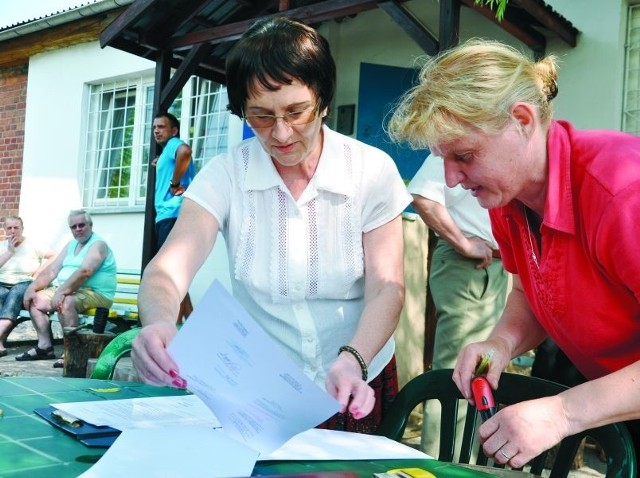 Suwalscy działacze społeczni, którzy korzystają z pomocy Banku Żywności podpisywali się wczoraj pod petycją do prezydenta.