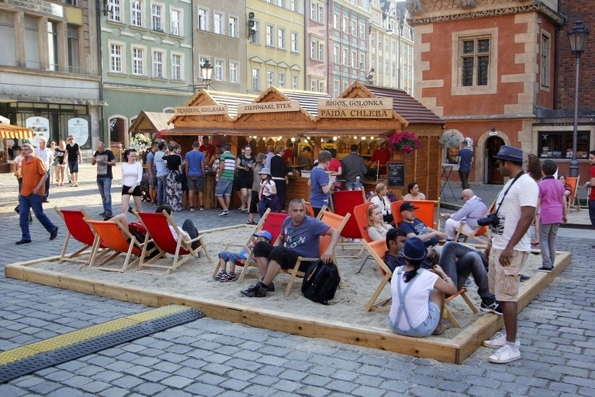 Wrocław: Ruszył Jarmark Świętojański. Pierwszego dnia zachwycił... drink (ZDJĘCIA)