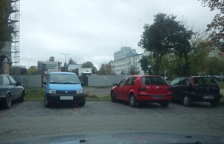 Parking w okolicach ulicy Bułgarskiej