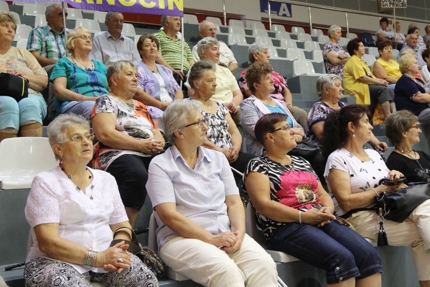 Seniorzy ćwiczyli w Chęcinach i słuchali ciekawostek o... seksie