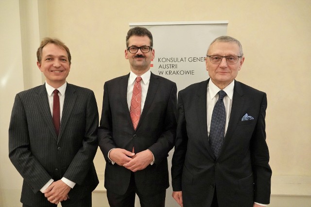 Ambasador Republiki Austrii dr Werner Almhofer, Andrzej Tombiński (z prawej) i nowy konsul generalny Republiki Austrii Philipp Charwath